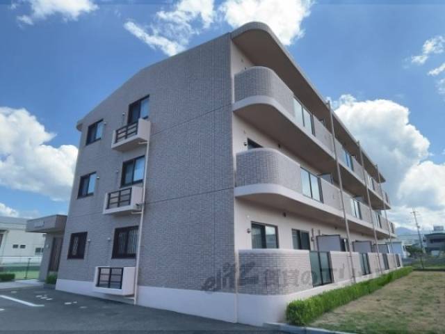 エトール　ア　ラ　パージュ外観写真1