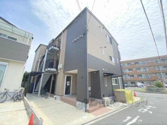 ウィズ・交野外観写真2