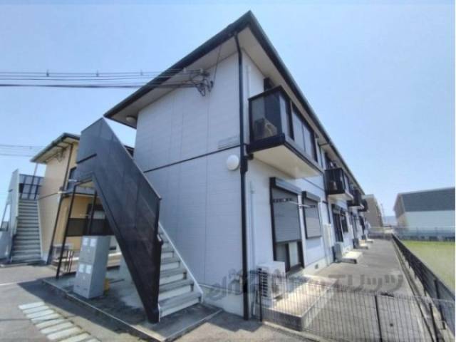 ロイヤルコート宮田外観写真1