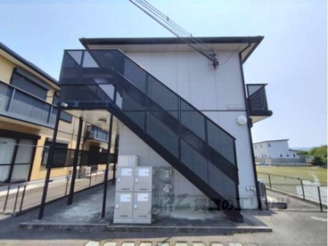 ロイヤルコート宮田外観写真2