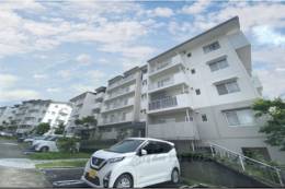 奈良青山団地０７号棟外観写真