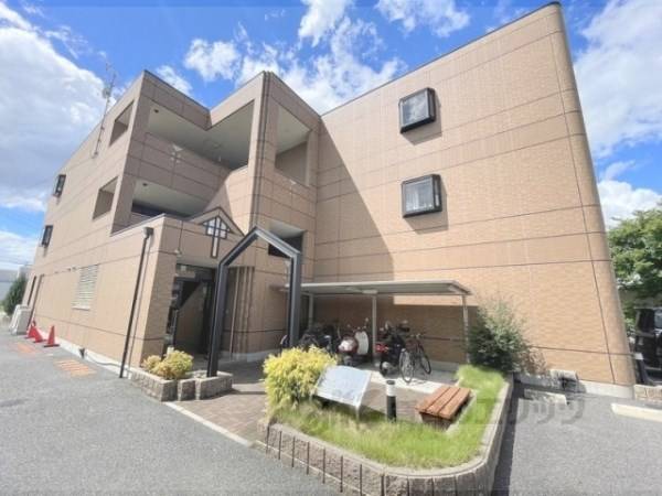 143040の外観写真
