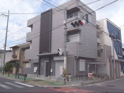 ハイライフ西大黒町（テナント）外観写真1