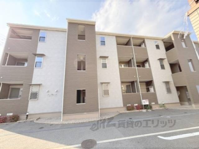 アイビーコート外観写真2