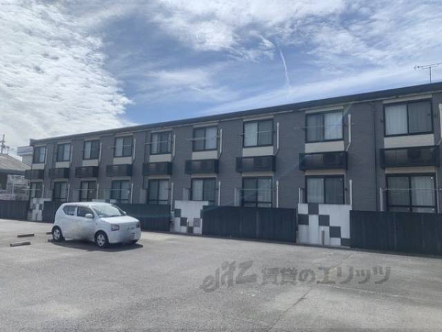 レオパレスプレジール曲川外観写真2