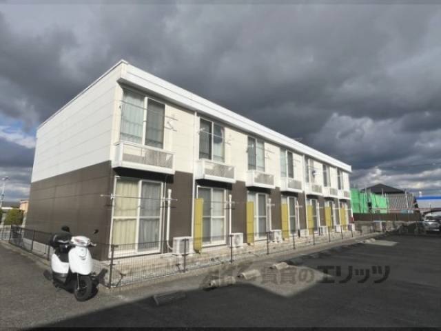 レオパレスひまわり外観写真1