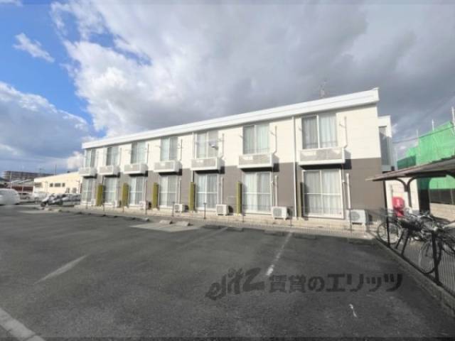 レオパレスひまわり外観写真3