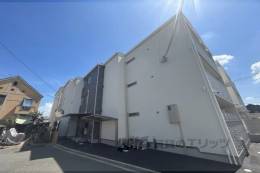 クリエオーレ藤阪中町１外観写真
