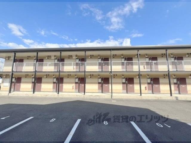 レオパレス西真美外観写真3