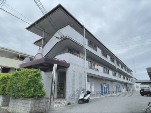 ラヴィアン外観写真1