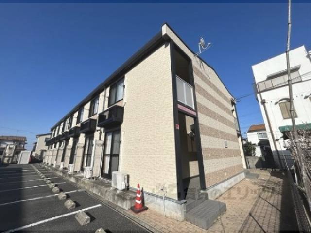 レオパレスふたかみ外観写真1