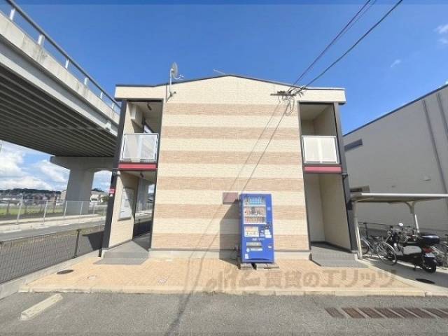 レオパレス隆外観写真3