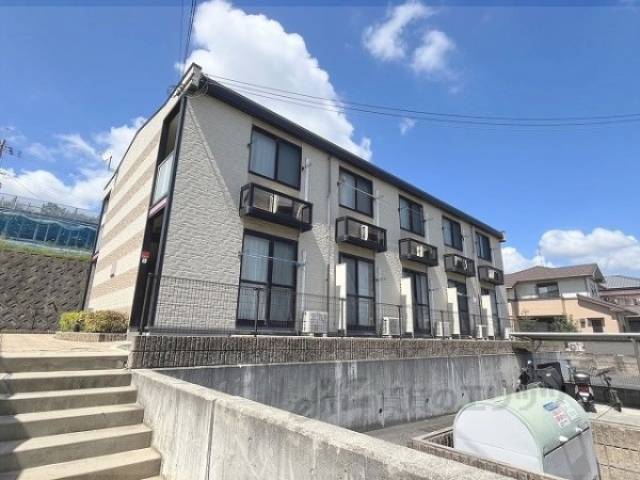 レオパレス旭ヶ丘外観写真1