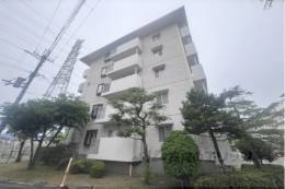 真美ケ丘６丁目団地４号棟外観写真