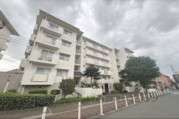 真美ケ丘６丁目団地２号棟外観写真