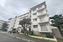 真美ケ丘６丁目団地８号棟外観写真
