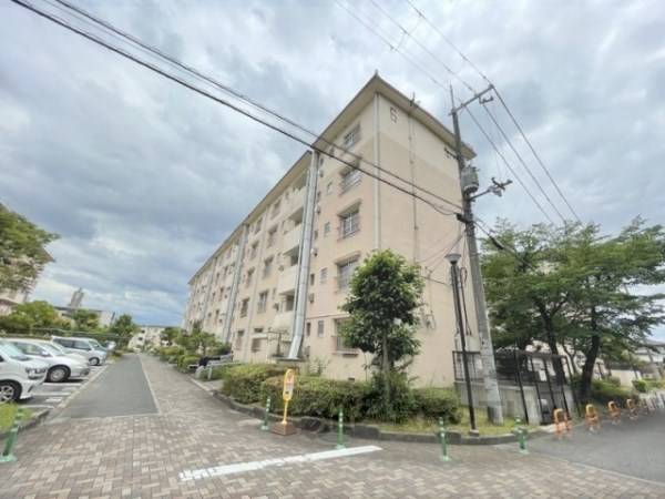 143727の外観写真