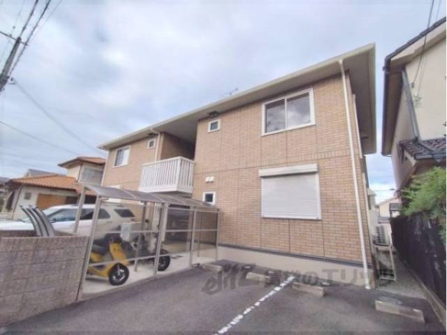 パセオ真美　Ｄ棟外観写真2