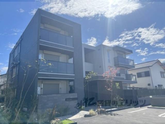 Ｃｌｉｖｉａ　ｄｅｕｘ外観写真1