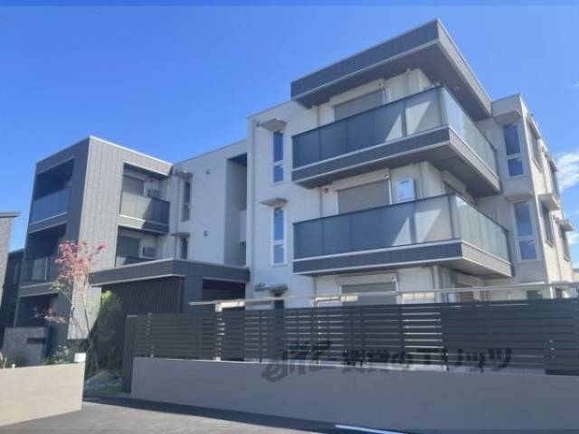 Ｃｌｉｖｉａ　ｄｅｕｘ外観写真2