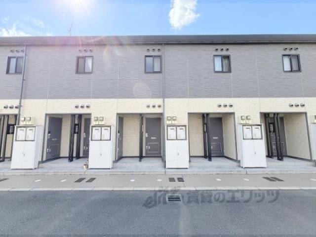 レオパレス私市外観写真3