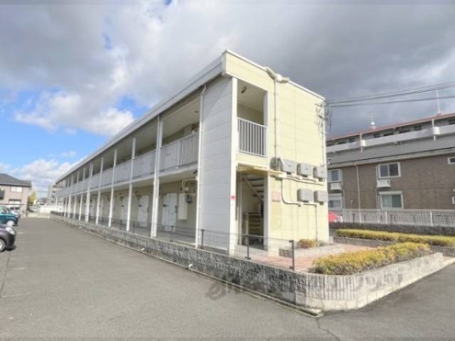 レオパレスアムール外観写真1