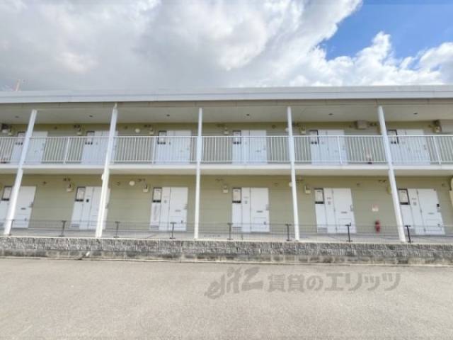 レオパレスアムール外観写真2