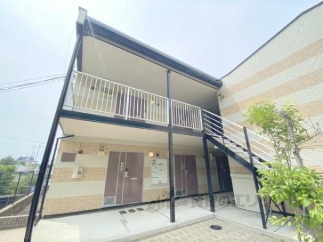 レオパレス山忠外観写真1