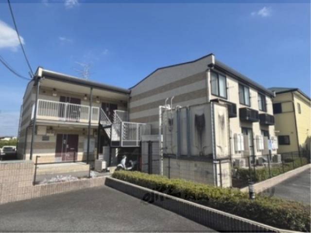 レオパレスウィン　ウィン外観写真2