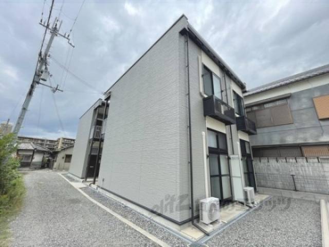 レオパレスサンオーク外観写真2