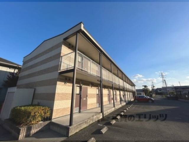 レオパレスグランシャリオ外観写真2