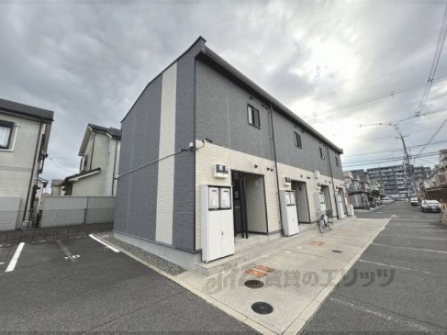 レオパレス南阪手２外観写真2