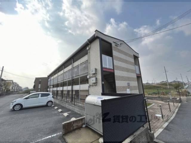 レオパレス城ノ内外観写真3