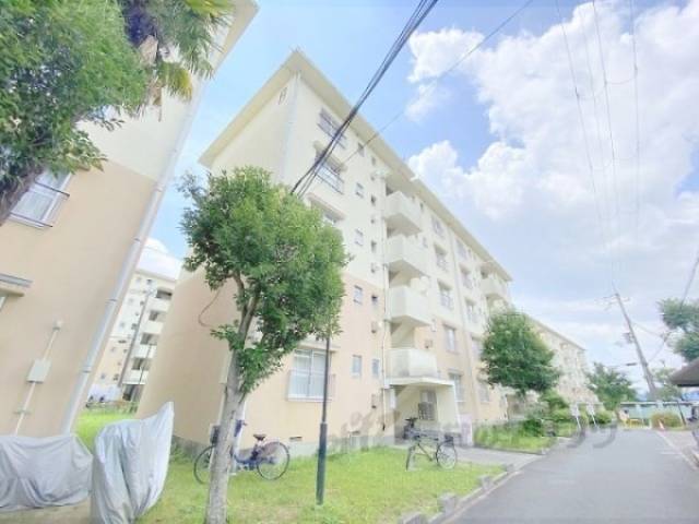 桜丘団地８号棟外観写真1