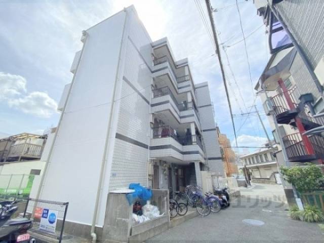住地八坂マンション外観写真1