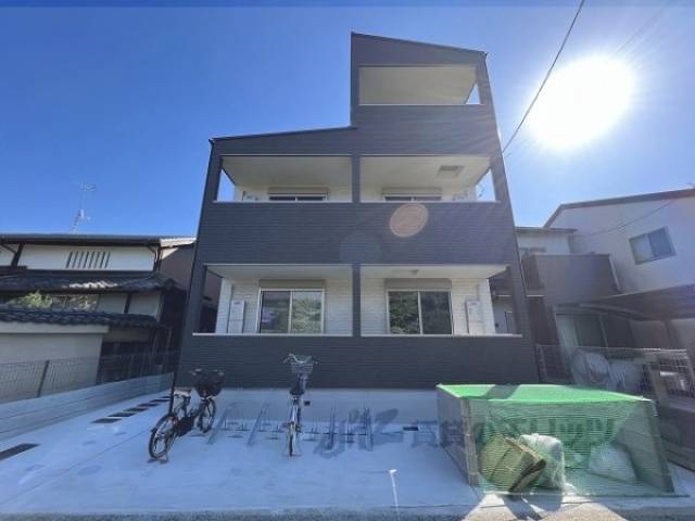 ルシェリア山科外観写真1