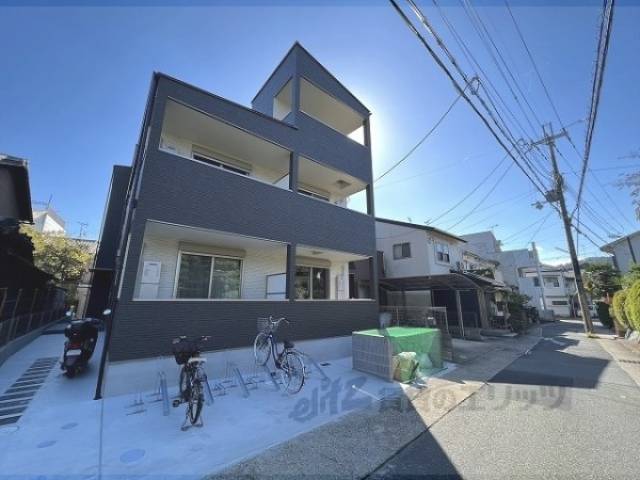 ルシェリア山科外観写真2