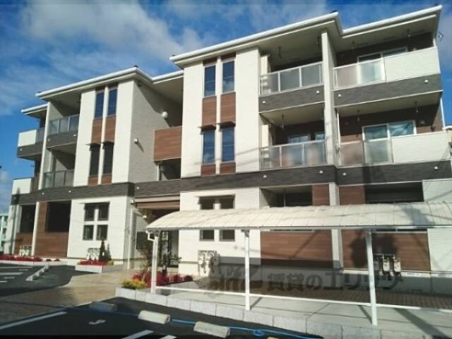 メゾン・アール外観写真1