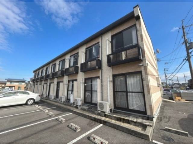 レオパレスユニバース橿原外観写真1