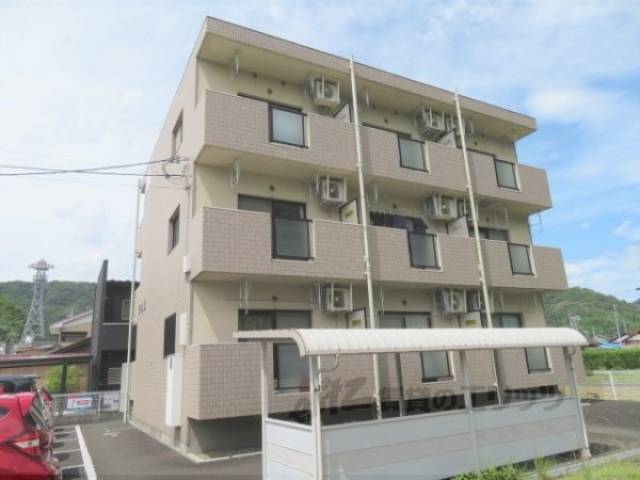 ラピス外観写真1