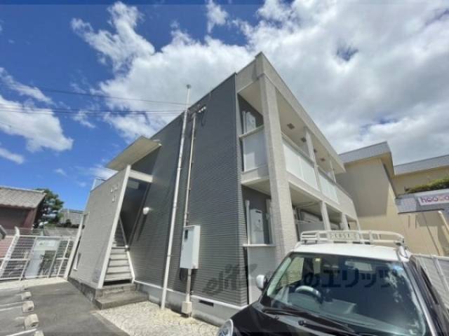 コメンサール外観写真1