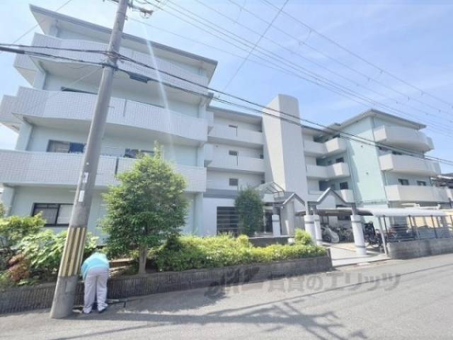 パール香芝外観写真3
