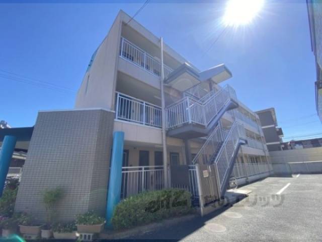 クレール秋篠外観写真1