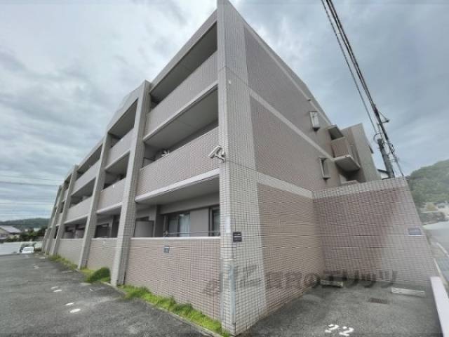 ラフォーレ三郷弐番館外観写真3