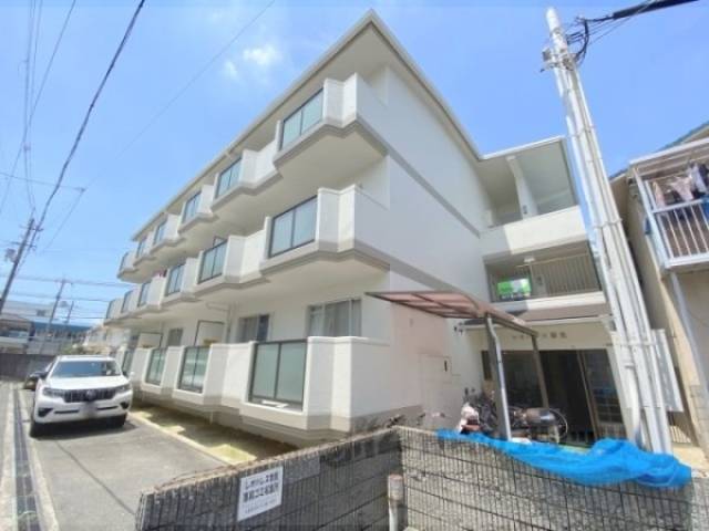 レオパレス香里　　外観写真1