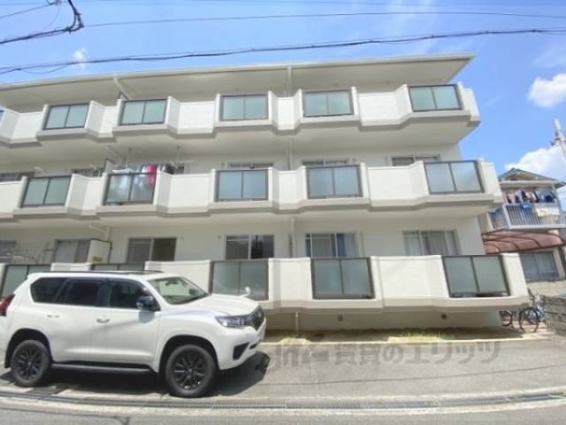 レオパレス香里　　外観写真2