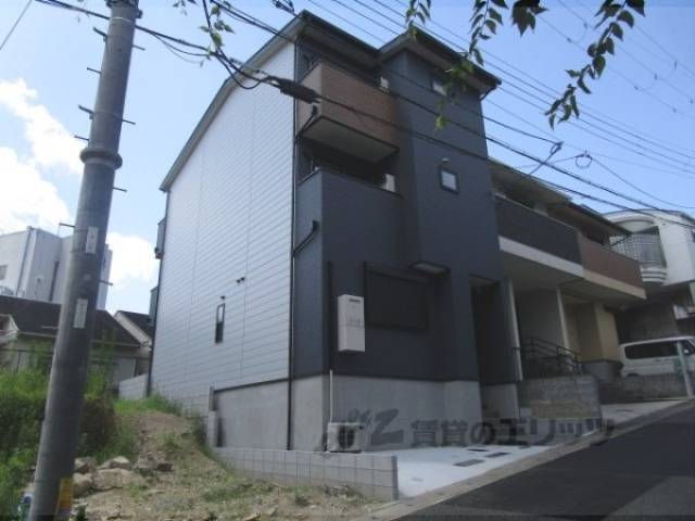 ＣＩＮＱ観月橋外観写真1