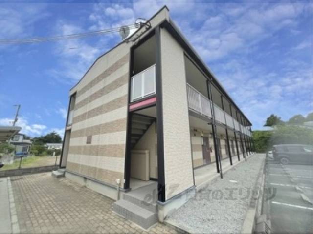 レオパレス花水木外観写真2