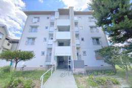 香里ケ丘東団地Ｅ２３号棟外観写真