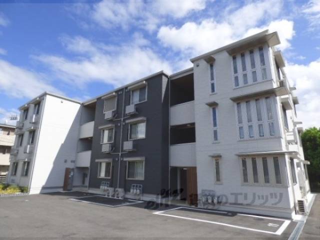 アトレーユ長岡京外観写真1